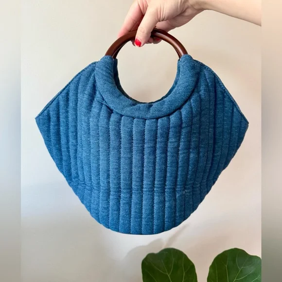 New Draper James Paige Blue Quilted Tote Handbag - Chambray - Picture 4 of 6